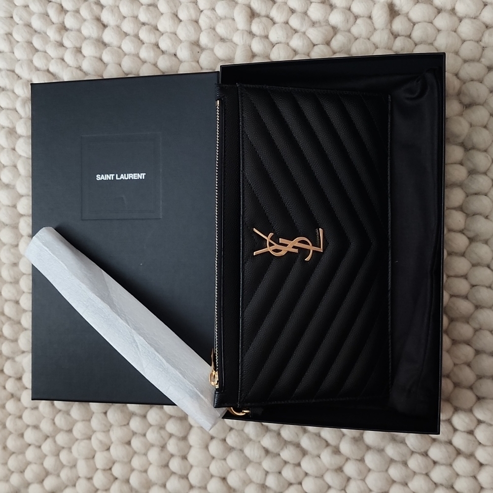 [New in Box] Saint Laurent Matelasse Large Bill Pouch Wristlet